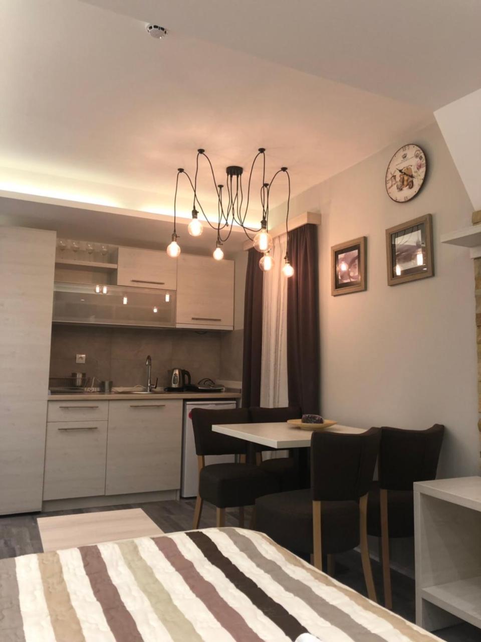 Milmari Apartment *